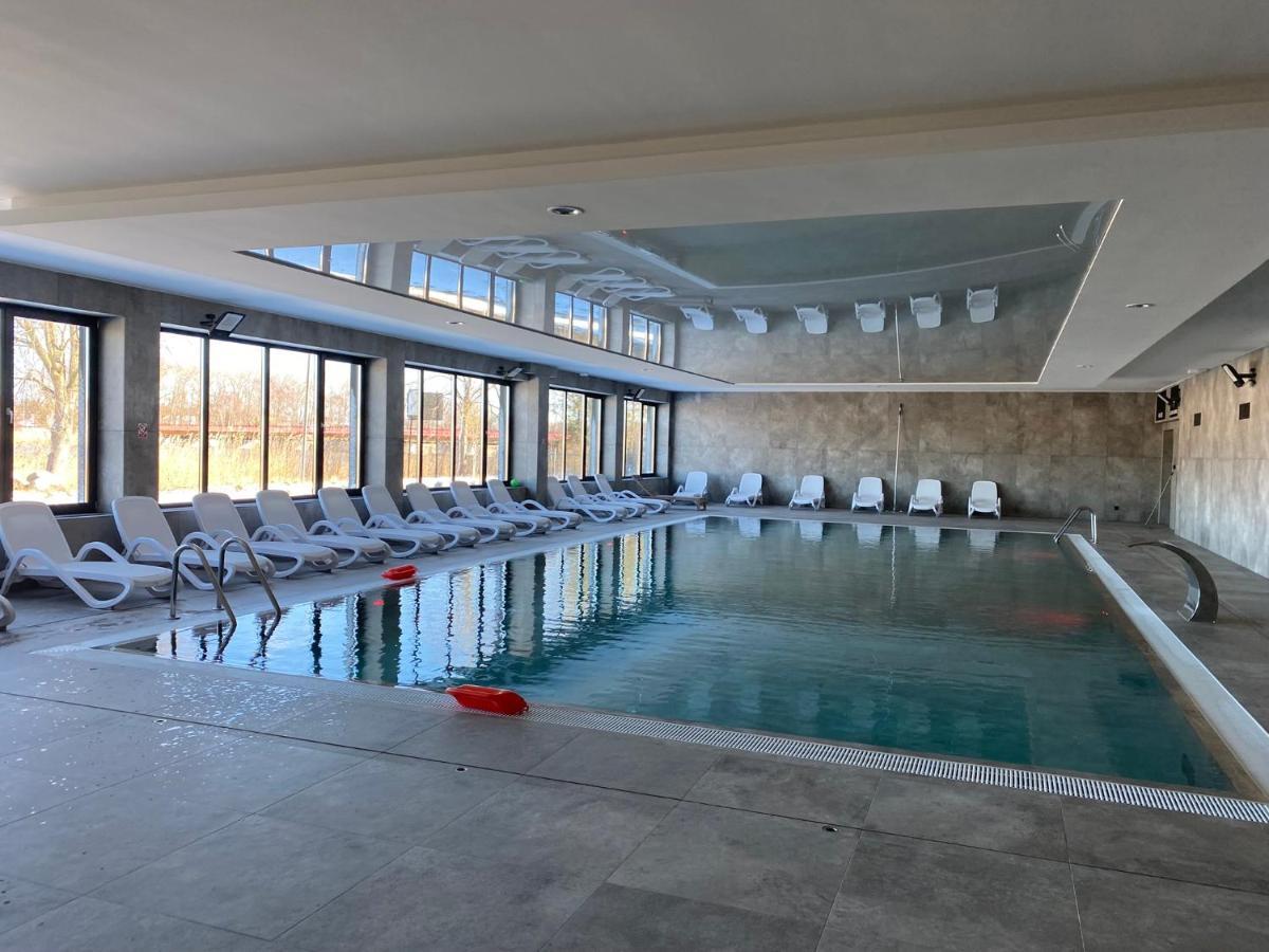 Red Bridge Resort - Apartament & Spa Dziwnow Bagian luar foto