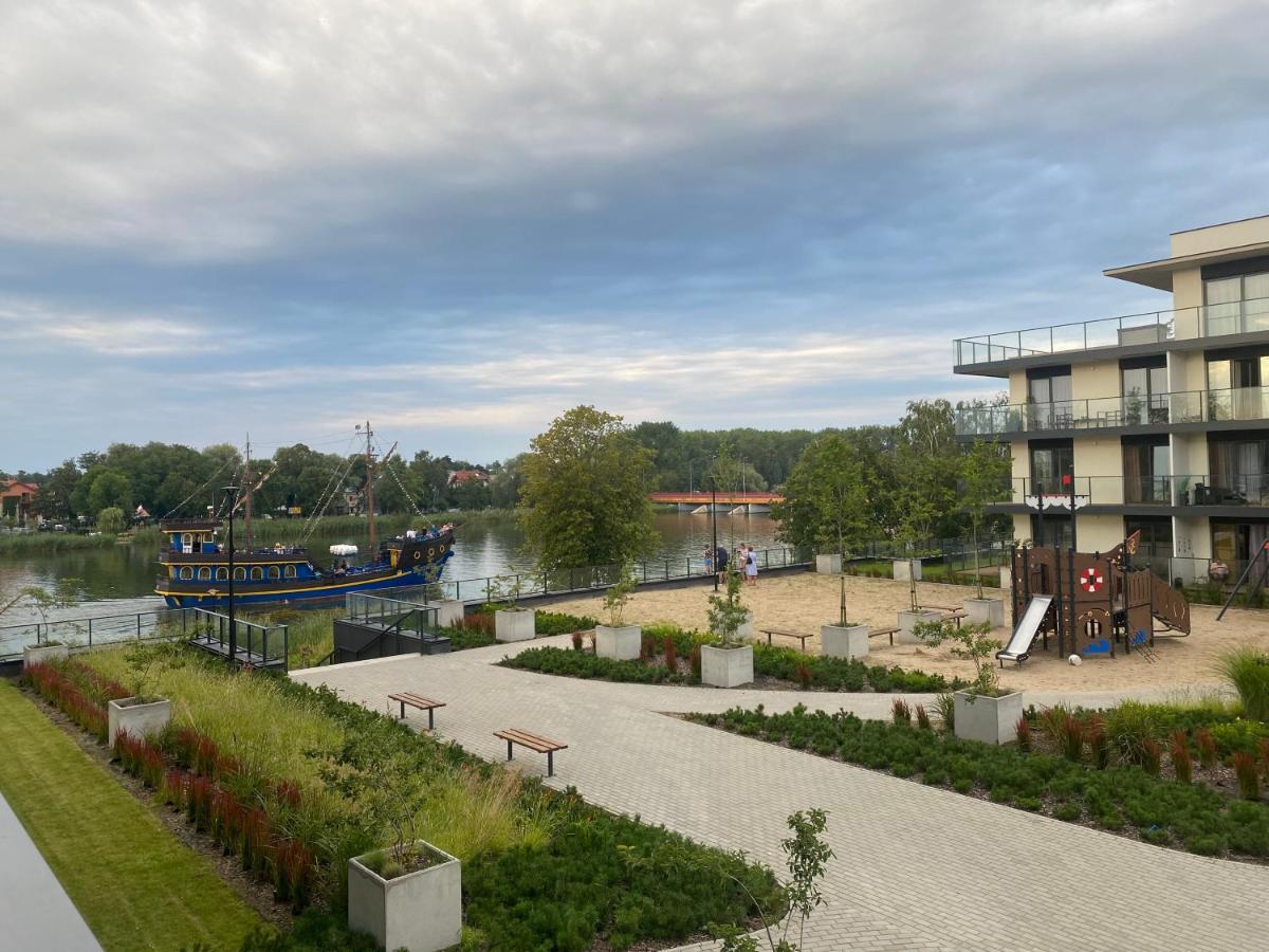 Red Bridge Resort - Apartament & Spa Dziwnow Bagian luar foto