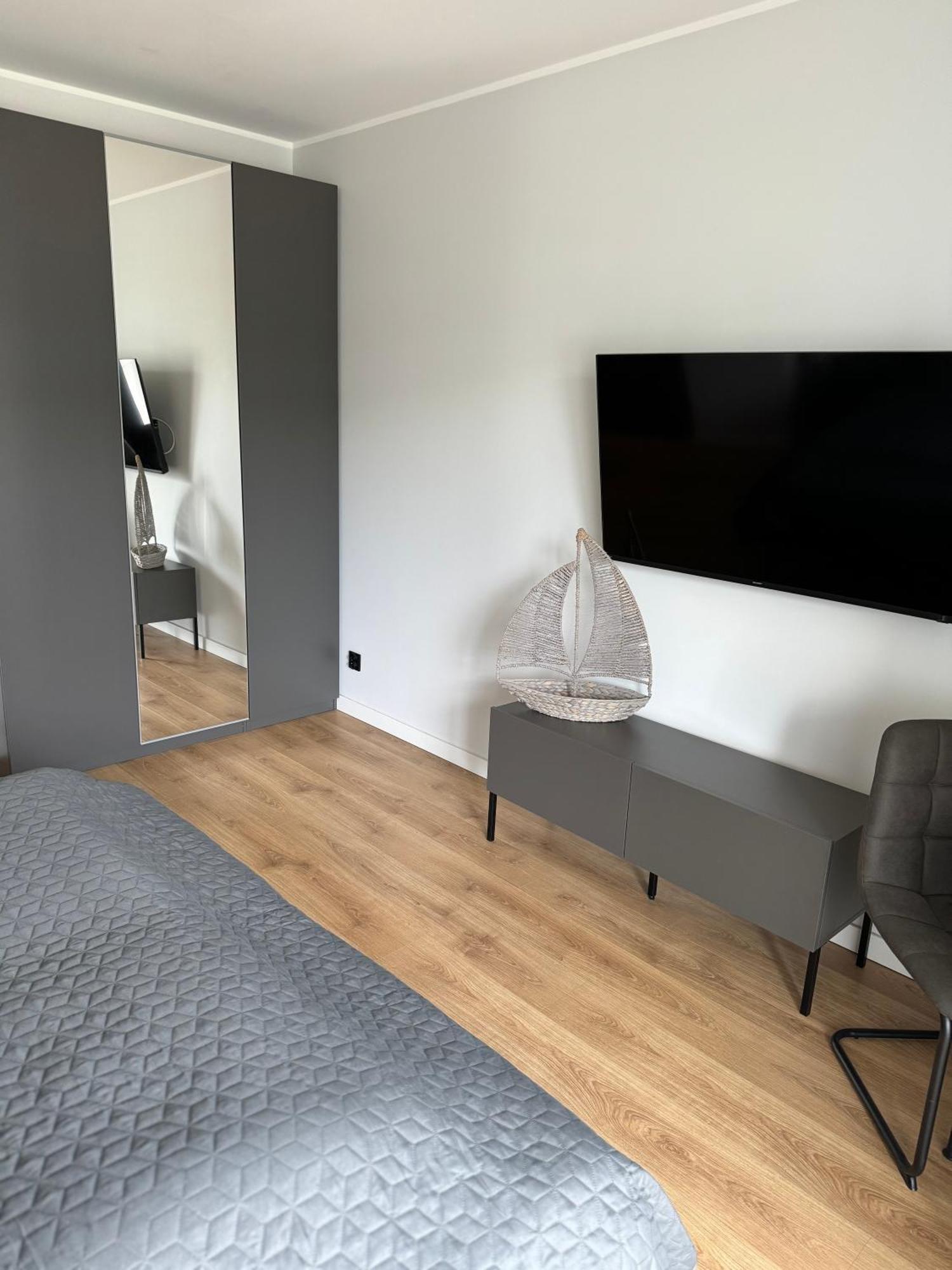 Red Bridge Resort - Apartament & Spa Dziwnow Bagian luar foto